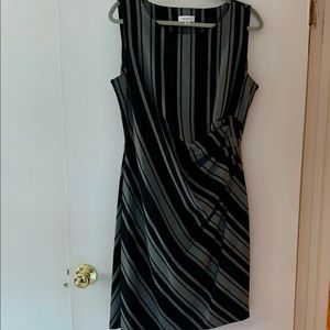 Calvin Klein Size 16 Ruched dress with side zipper